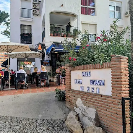 Sunny Seaview 아파트