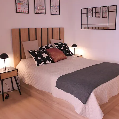 Апартаменты Sunny Seaview